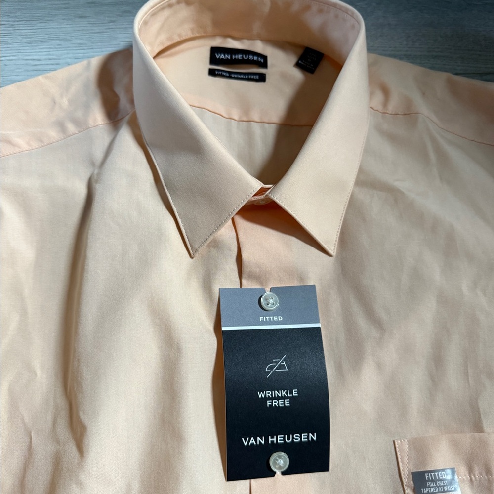 Van Heusen Men's athletic fit scallop Dress Shirt light orange